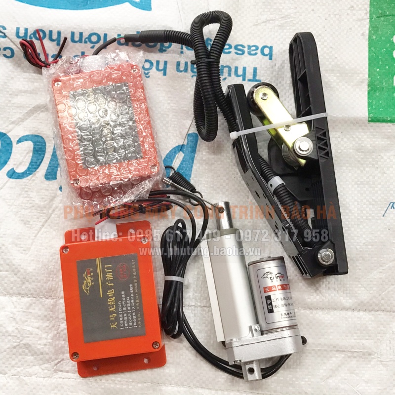 Bộ chân ga cẩu Zoomlion – Phụ tùng chính xác, vận hành ổn định