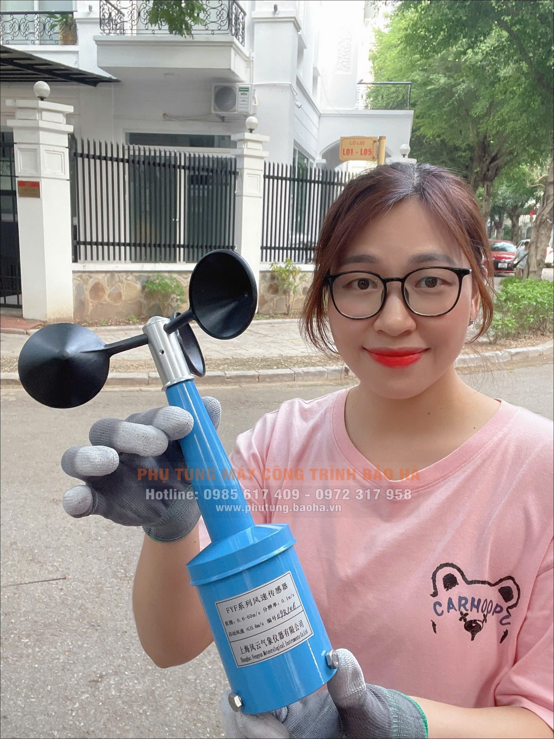 Cảm biến gió FYF 09R106 – Giải pháp giám sát tốc độ gió an toàn cho máy công trình