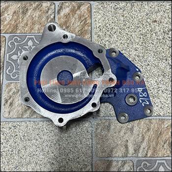 Tấm đệm trung gian bơm nước XCMG 860513556 chính hãng – Độ bền cao, lắp chuẩn