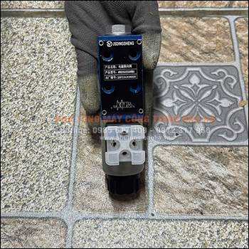Van Điện Chuyển Đốt Lớn – Đốt Nhỏ Xe Cẩu QY50B XCMG